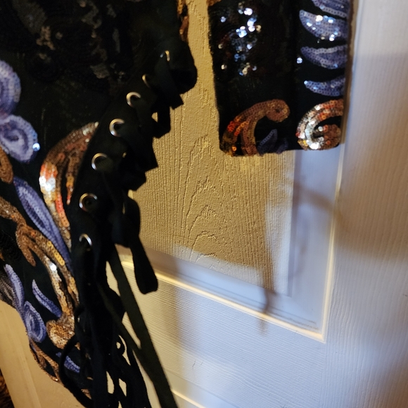 Dress Size L - Picture 3 of 3